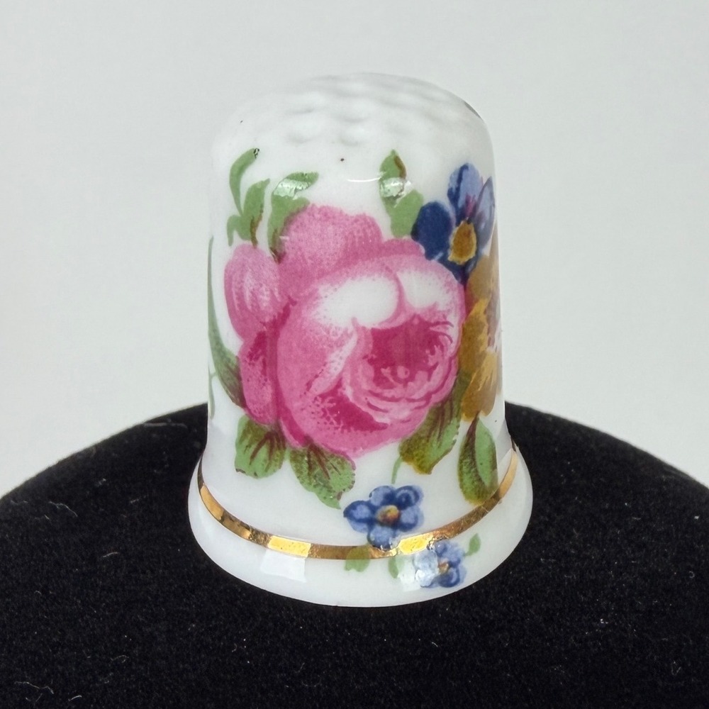 Vintage Bone‎ China Thimble Pink Rose Floral Gold Trim Made Britain Collectible